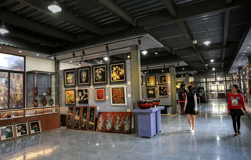 阳江漆器博物馆漆艺文创展销厅之一（图片由许志祥提供）_副本.jpg